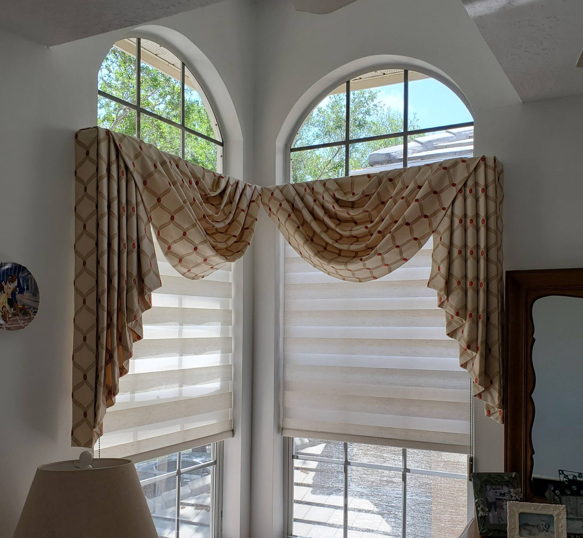 Valance With Jabot
